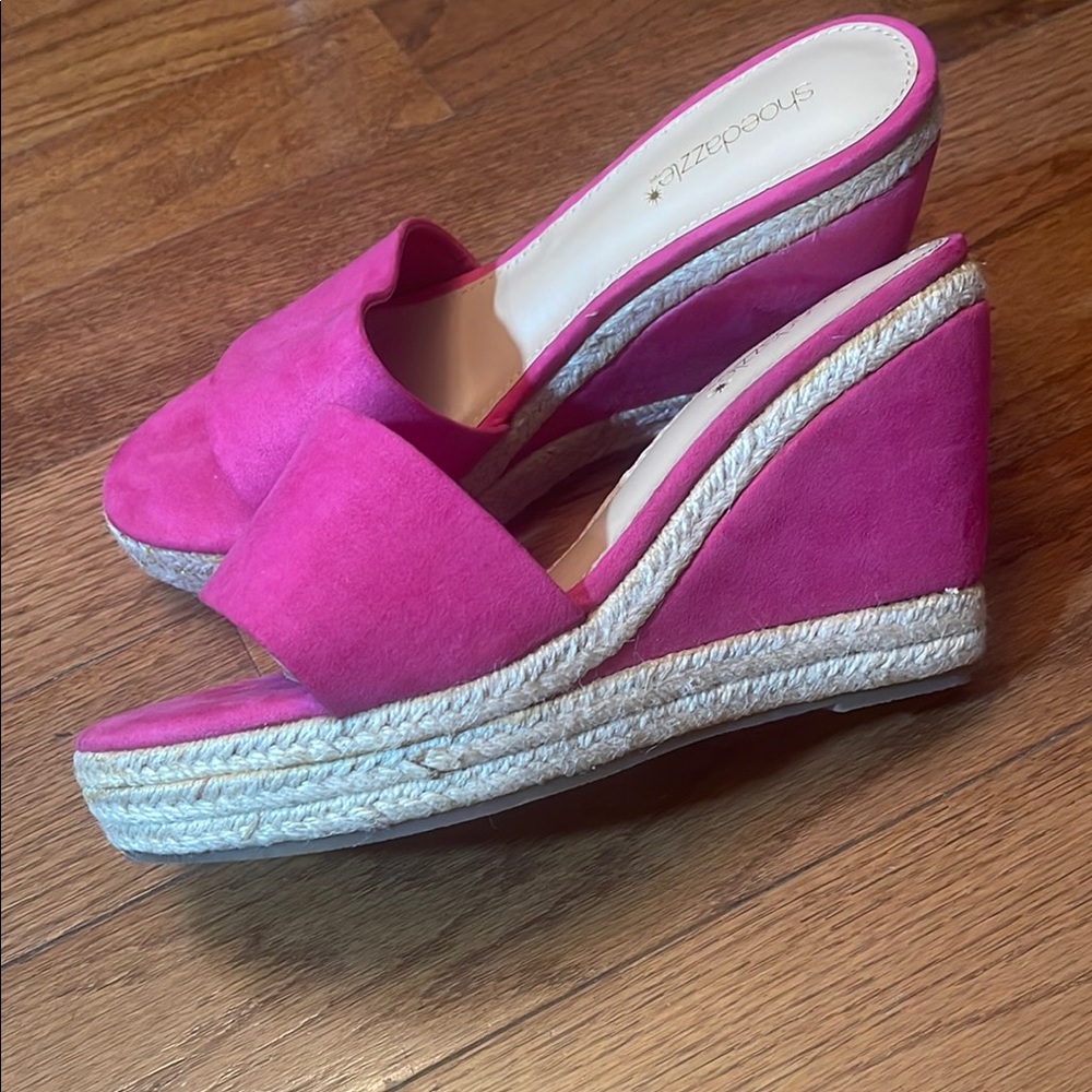Shoe Dazzle Hot Pink Wedge Slide Sandals - Picture 6 of 8